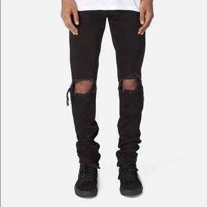Mnml Black ripped jeans